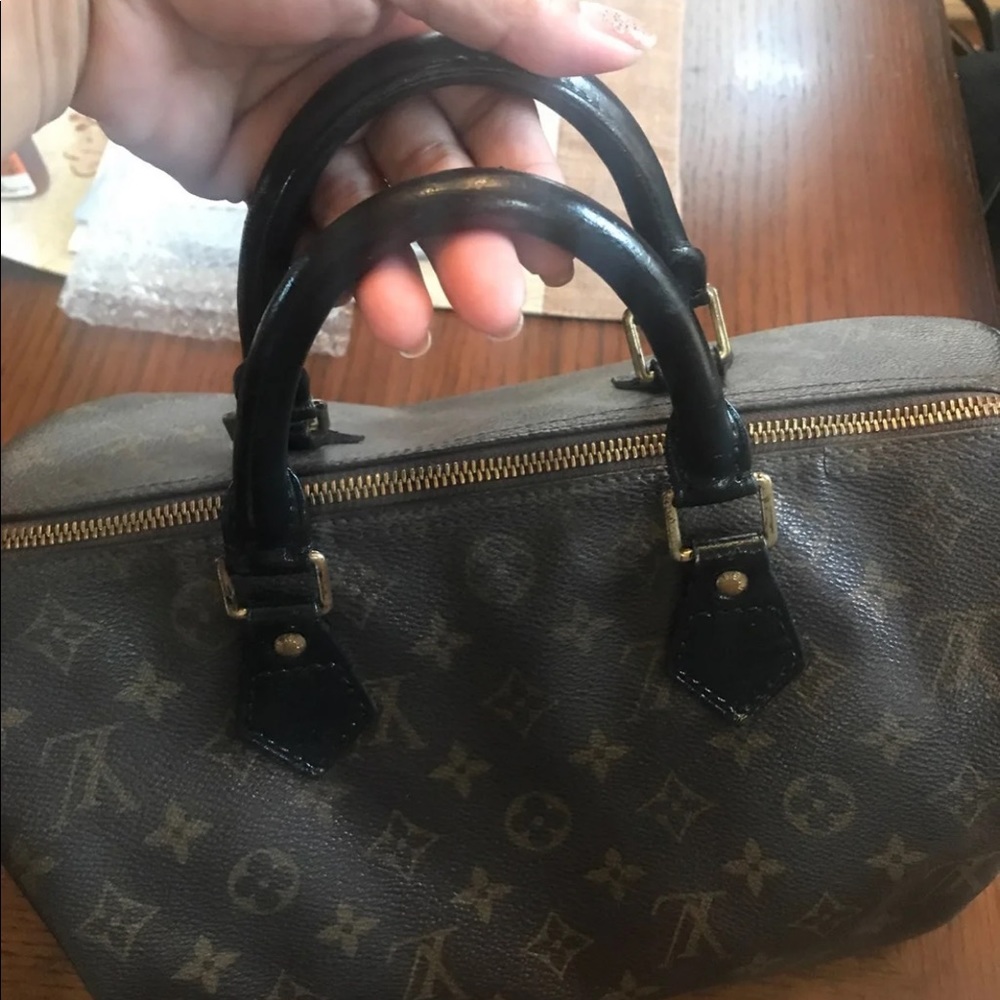 🔴SOLD🔴LV speedy 30 Refinished w/ black paint.